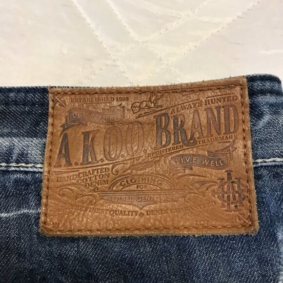 Akoo Brand distressed wide‎ leg blue jeans 42X33 - Picture 9 of 11